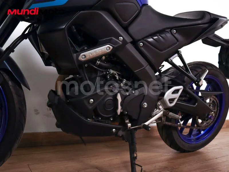 Yamaha MT-125 - Vista 10