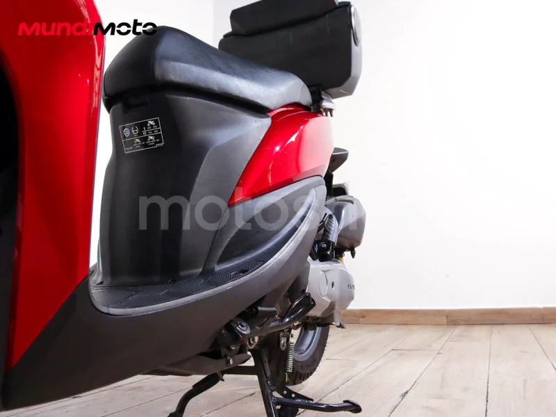 Honda Vision 110 - Vista 10