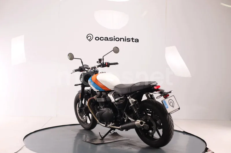 Triumph Speed Twin 900 - Vista 4