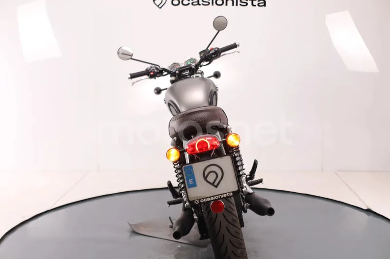 Triumph Bonneville T120 - Vista 10