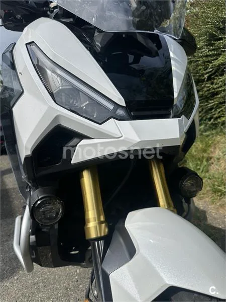Honda X-ADV - Vista 4