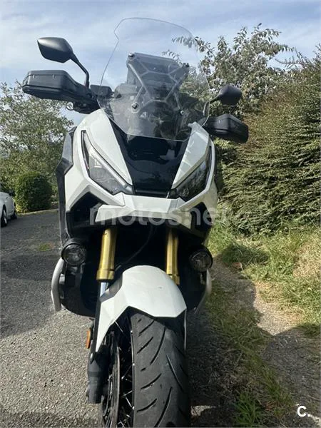 Honda X-ADV - Vista 5