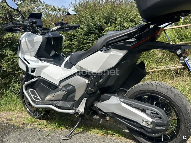 Honda X-ADV - Vista 9