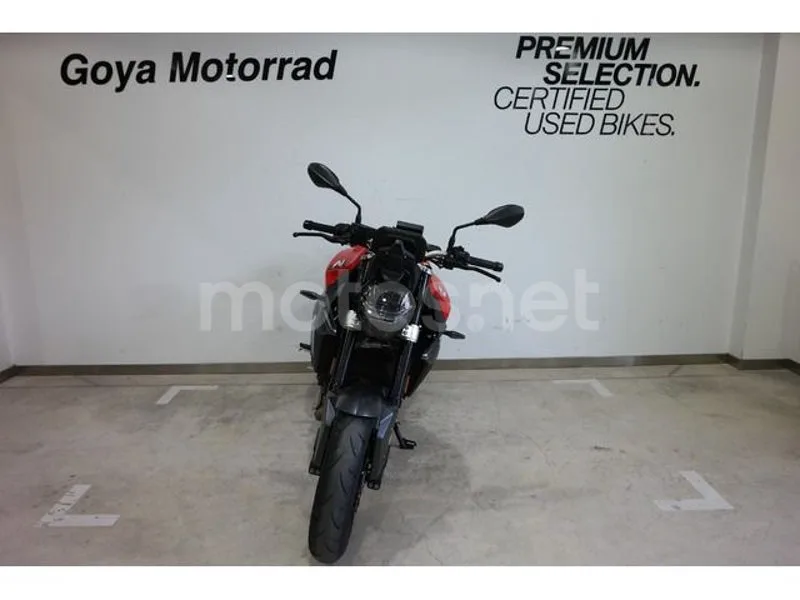 BMW F 900 R - Vista 3