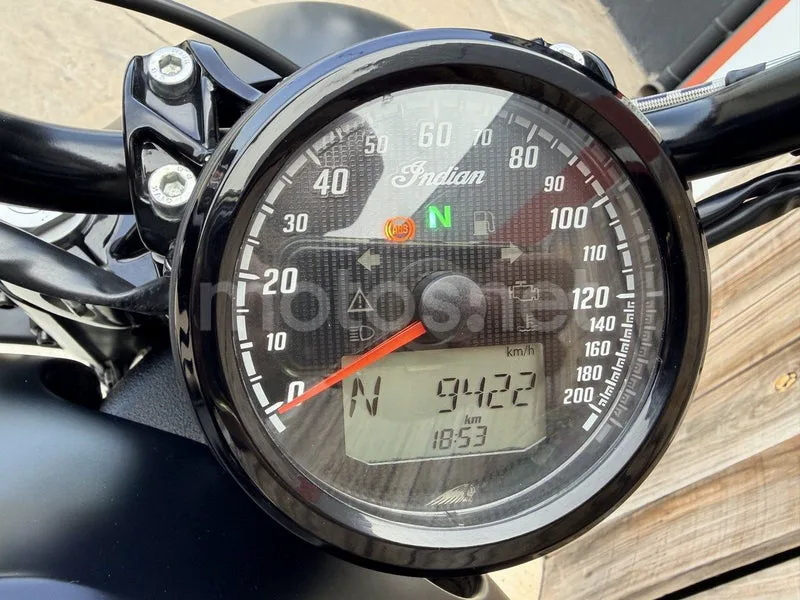 Indian Scout - Vista 13