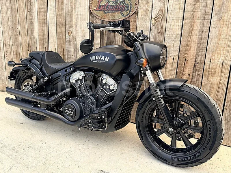 Indian Scout - Vista 17