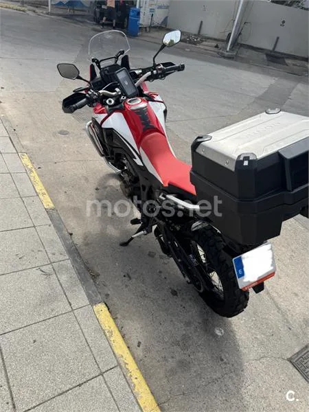 Honda CRF1000L Africa Twin - Vista 3