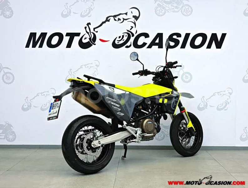 Husqvarna 701 Supermoto - Vista 3