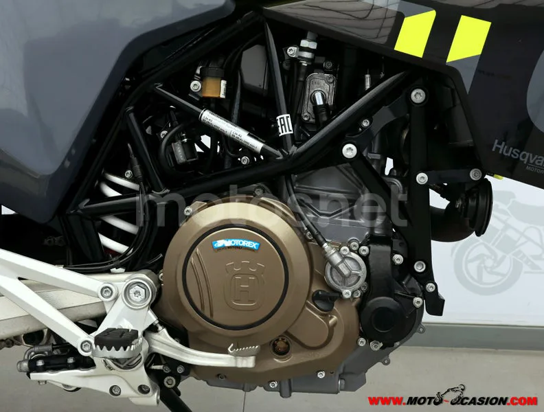 Husqvarna 701 Supermoto - Vista 5