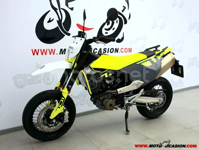 Husqvarna 701 Supermoto - Vista 7