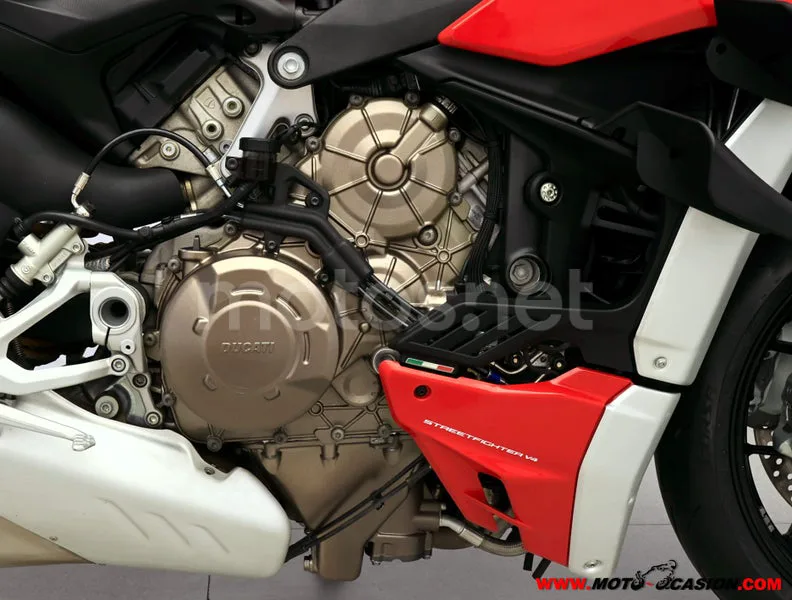 Ducati Streetfighter V4 - Vista 5