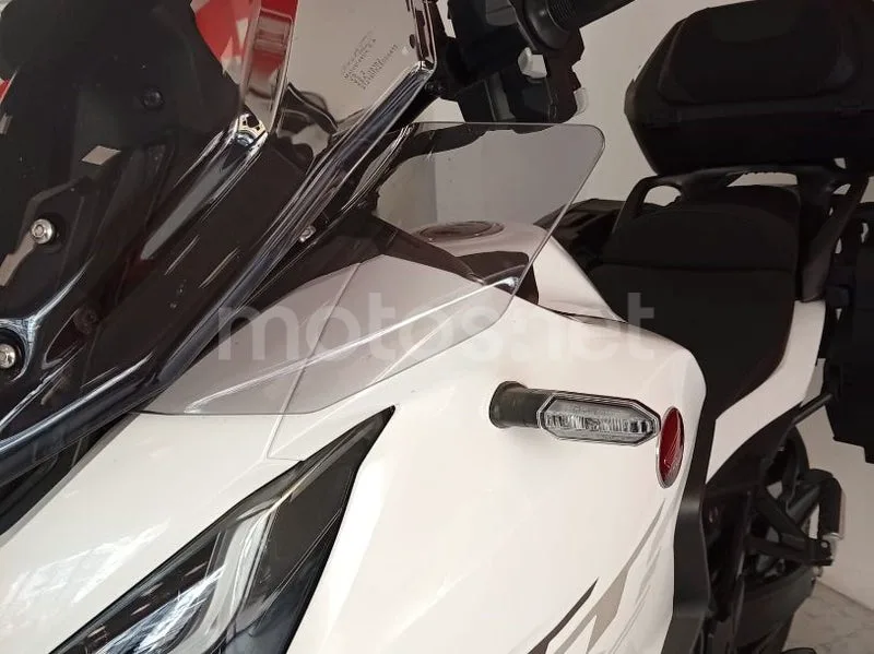 Honda NT1100 - Vista 4