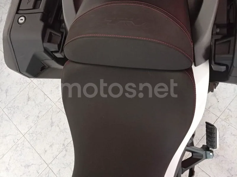 Honda NT1100 - Vista 6
