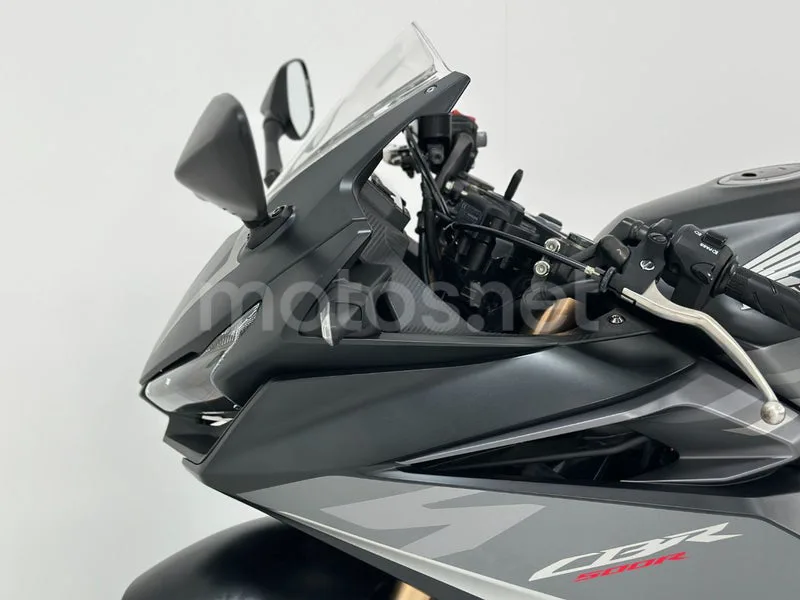 Honda CBR500R - Vista 13