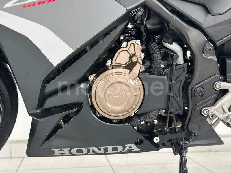 Honda CBR500R - Vista 15