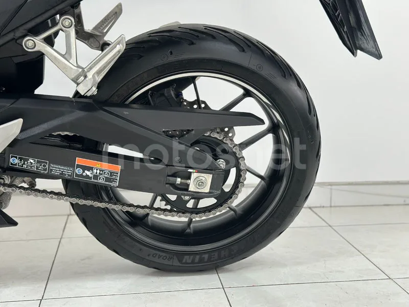 Honda CBR500R - Vista 19