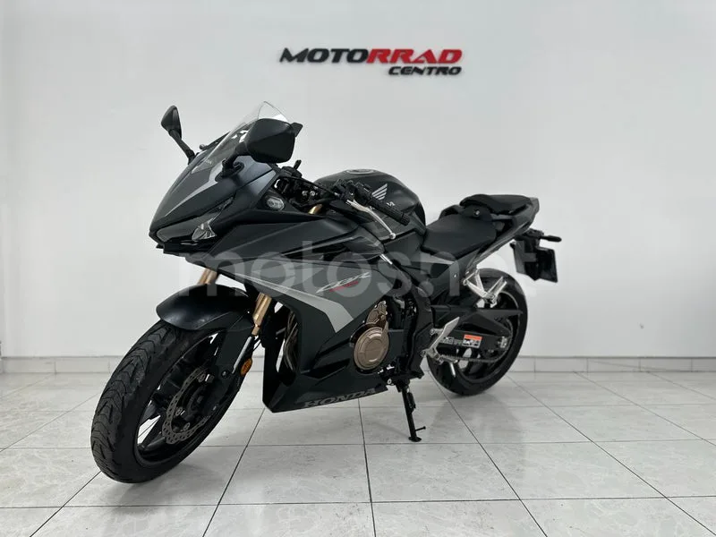 Honda CBR500R - Vista 3