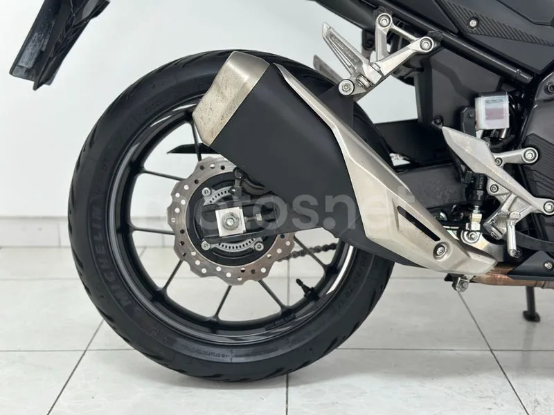 Honda CBR500R - Vista 23