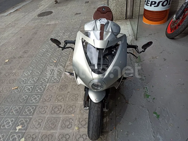 MV Agusta Superveloce S - Vista 4
