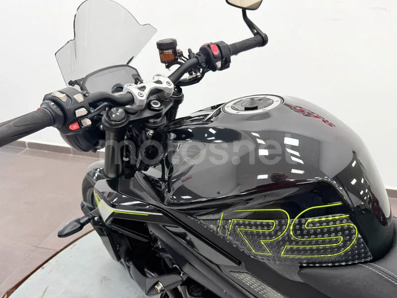 Triumph Street Triple 765 - Vista 12