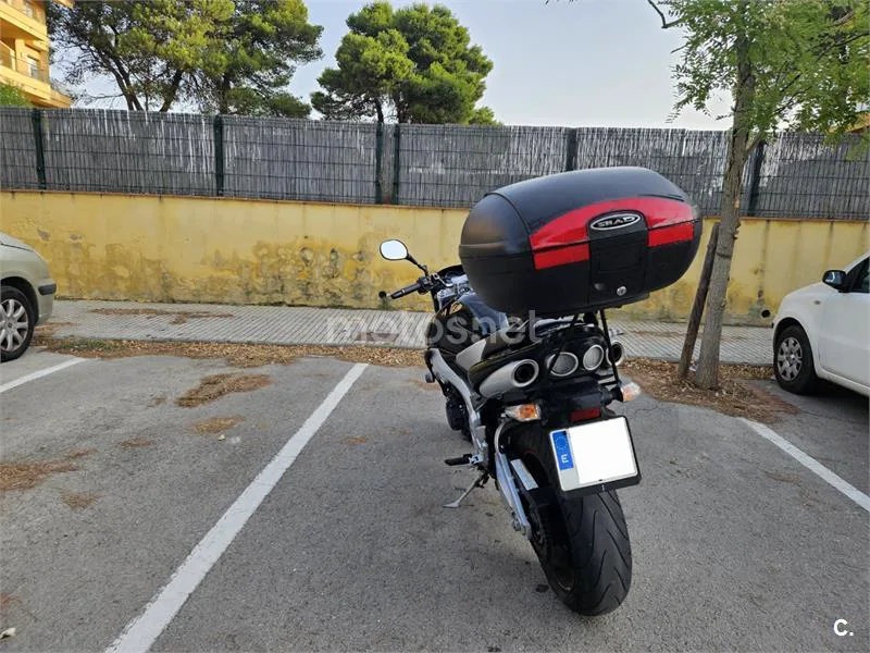Suzuki GSR600 - Vista 3