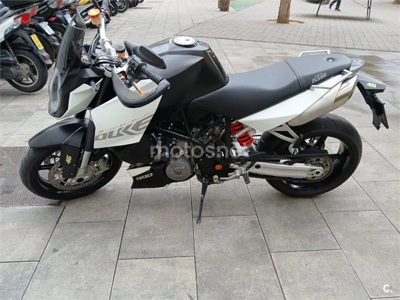 KTM 990 Super Duke - Vista 3