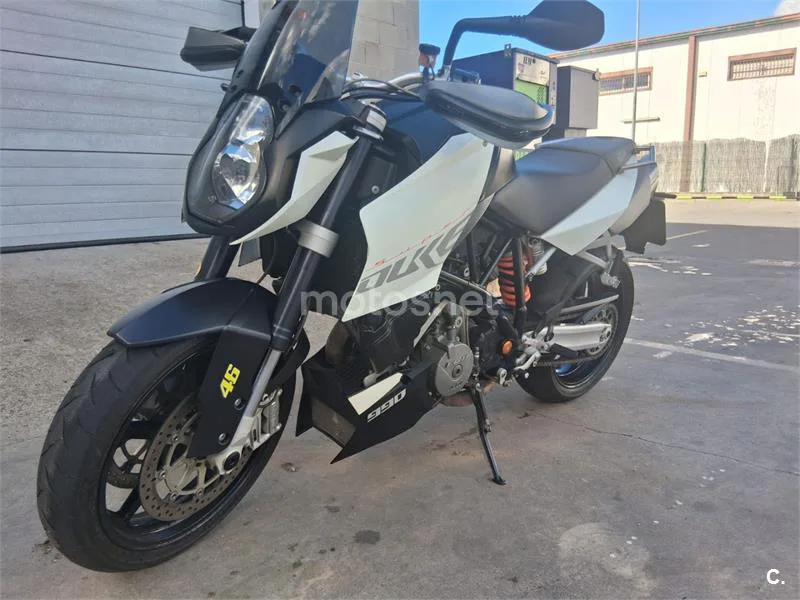 KTM 990 Super Duke - Vista 5