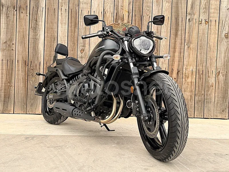 Kawasaki Vulcan S - Vista 13