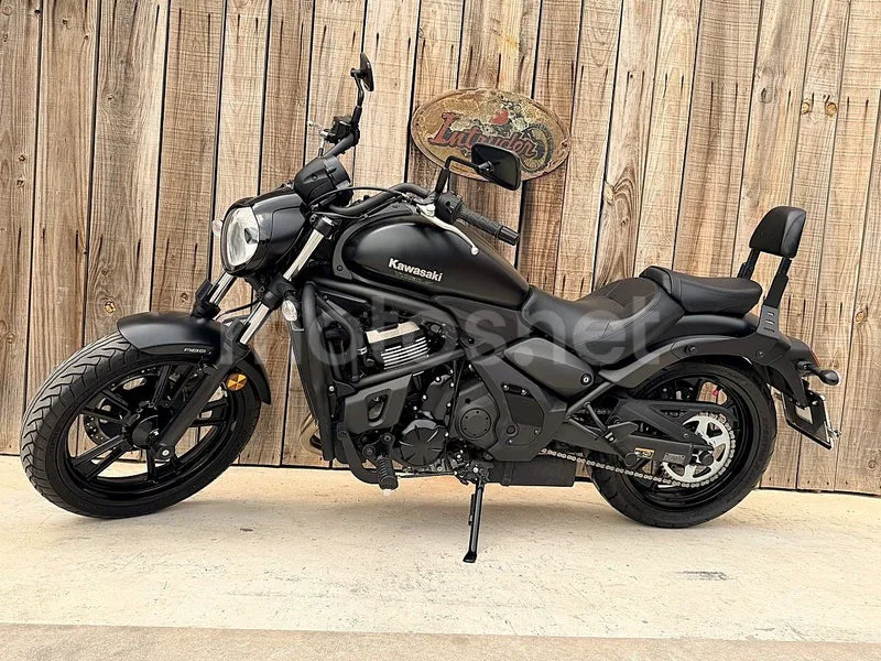 Kawasaki Vulcan S - Vista 20