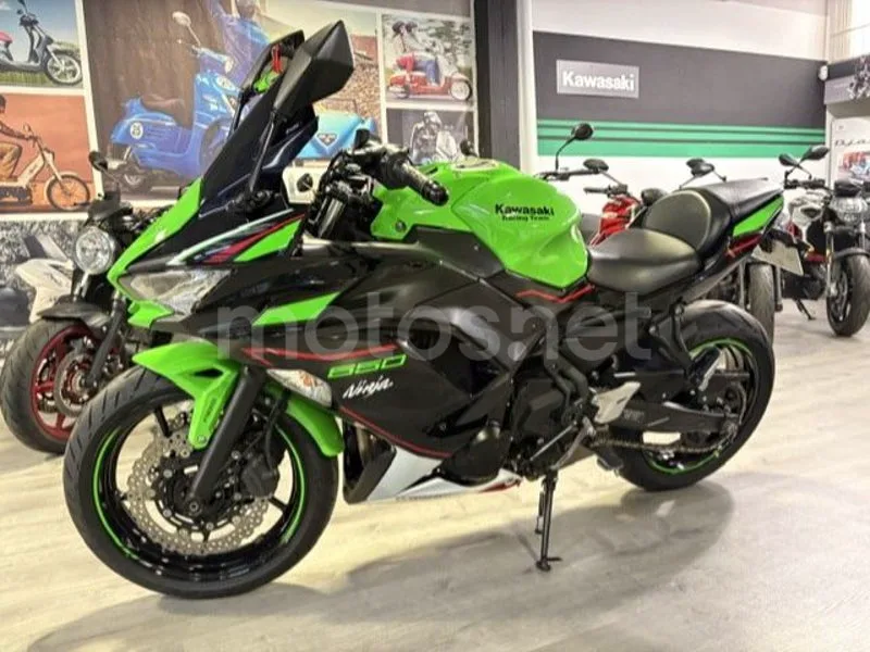 Kawasaki Ninja 650 - Vista 3