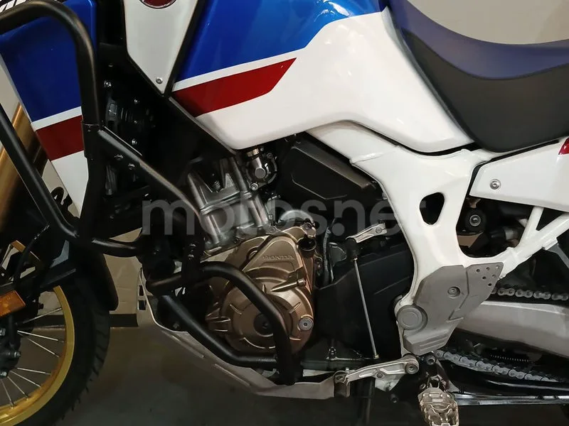 Honda CRF1000L Africa Twin - Vista 11
