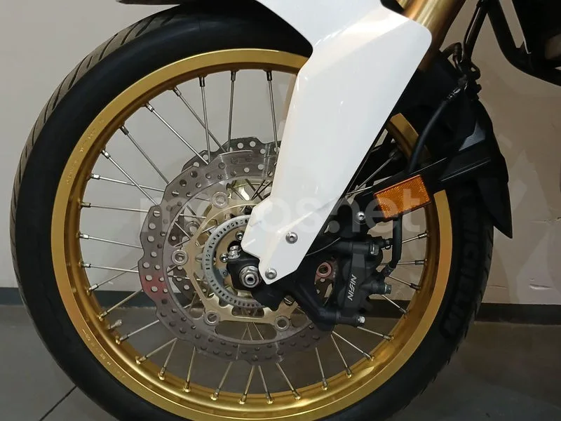 Honda CRF1000L Africa Twin - Vista 10