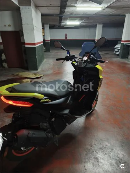 Aprilia SR GT 125 - Vista 3