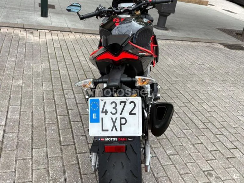 Aprilia Tuono V4 1100 Factory - Vista 3