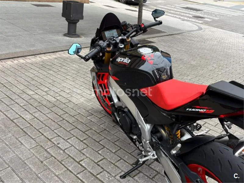 Aprilia Tuono V4 1100 Factory - Vista 4