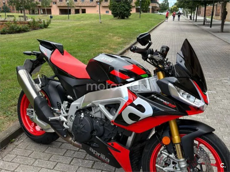 Aprilia Tuono V4 1100 Factory - Vista 5