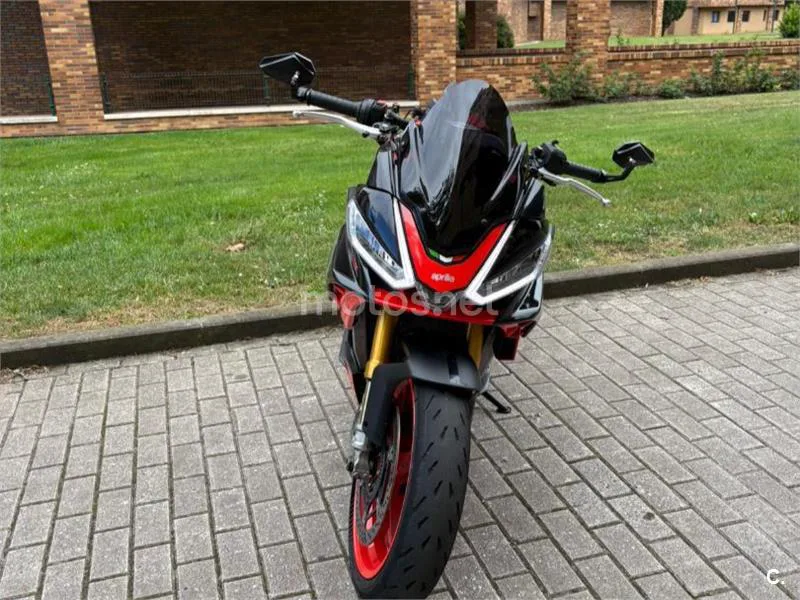 Aprilia Tuono V4 1100 Factory - Vista 6