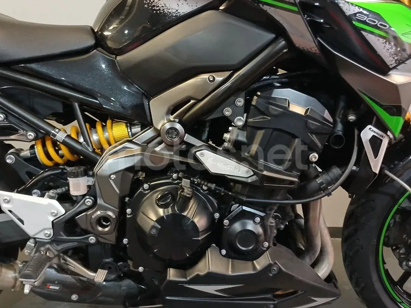 Kawasaki Z900 - Vista 14