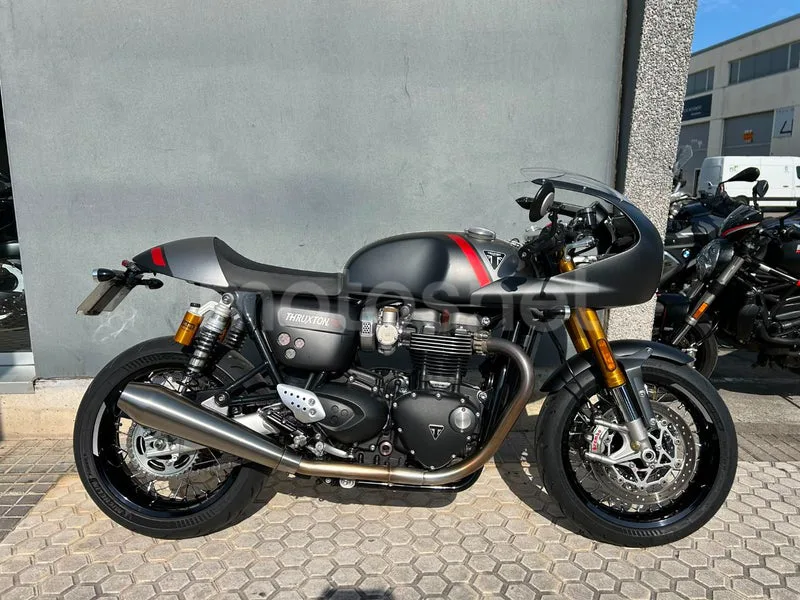 Triumph Thruxton RS - Vista 5