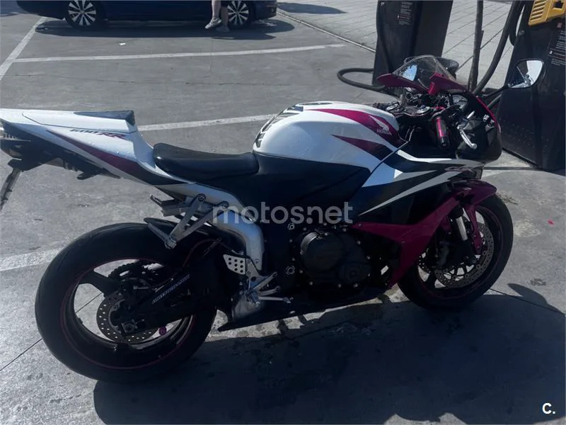 Honda CBR600RR 6200 € 2010 Madrid - 1