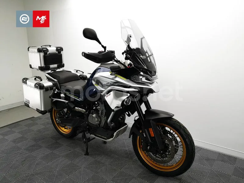 CFMOTO 800MT 7499 € 2022 Barcelona - 2