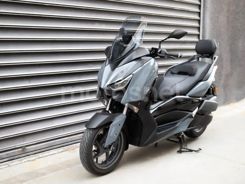 Yamaha XMAX 300 - Vista 17