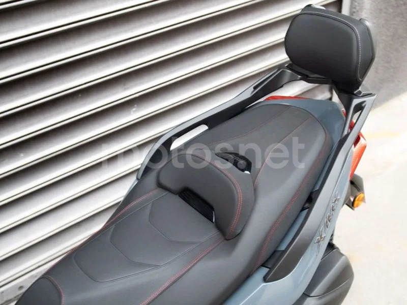 Yamaha XMAX 300 - Vista 23