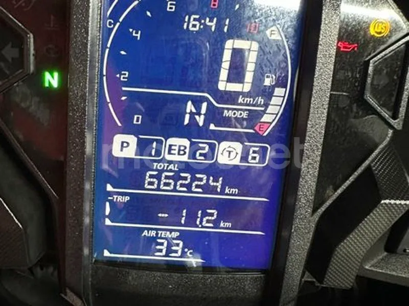 Honda CRF1000L Africa Twin - Vista 9