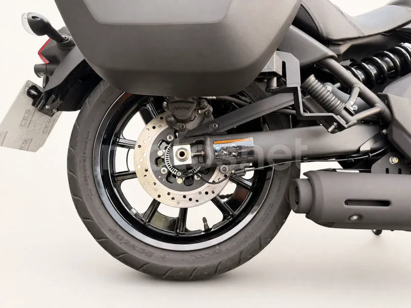 Kawasaki Vulcan S - Vista 3