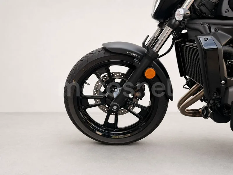 Kawasaki Vulcan S - Vista 9