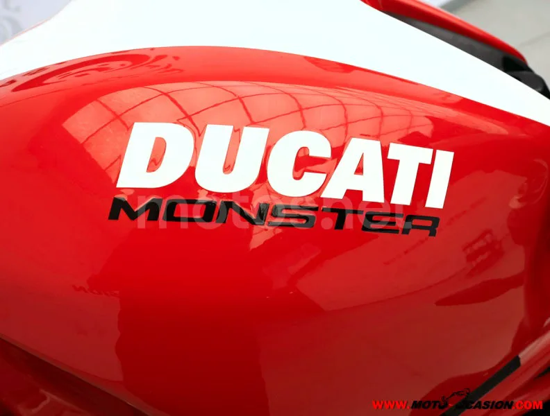Ducati Monster 821 - Vista 9