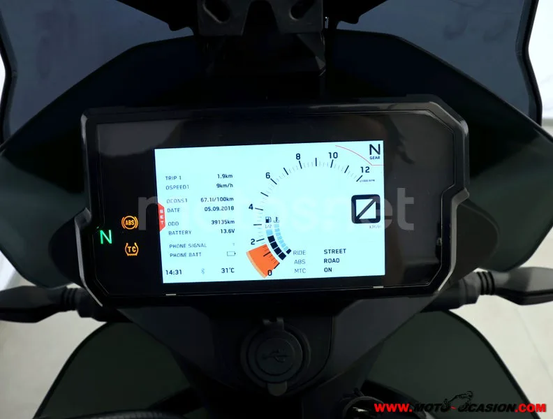 KTM 790 Adventure - Vista 6