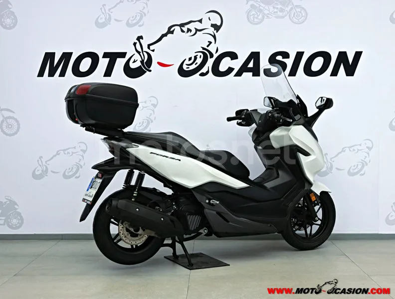 Honda Forza 125 - Vista 3
