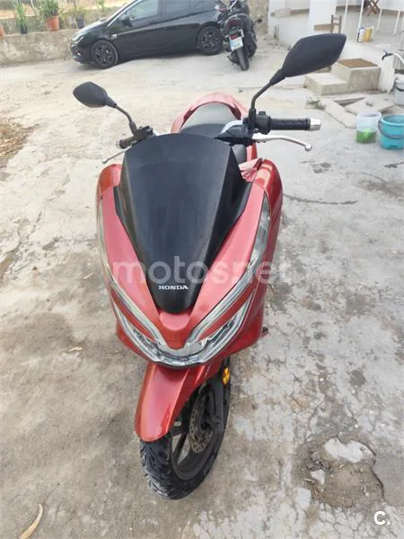 Honda PCX125 - Vista 5